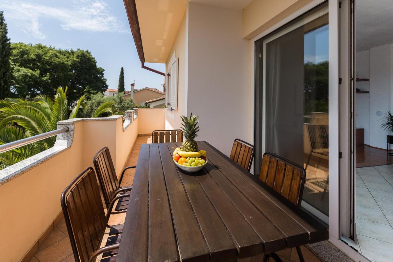 Apartments Emil Pula Exterior photo
