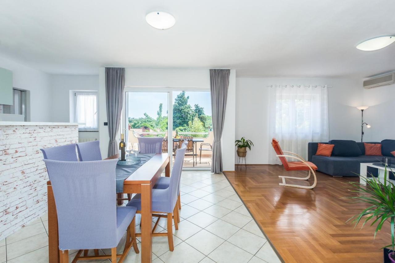 Apartments Emil Pula Exterior photo