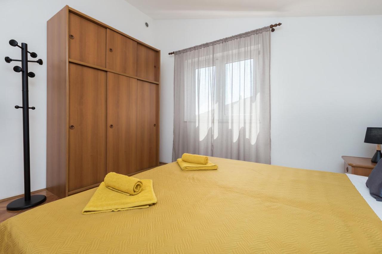 Apartments Emil Pula Exterior photo